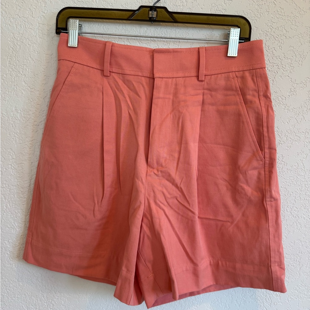 NWT Everlane Coral Pleated Shorts